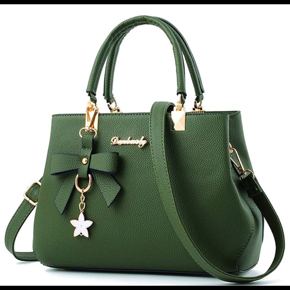 New Stiss Green Ribbon Leather Purse NWT